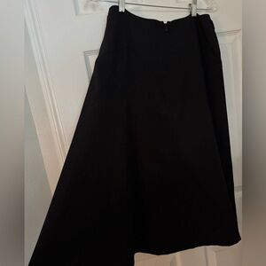 Lauren Ralph Lauren black midi skirt 
Size 4